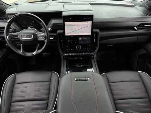 Used 2026 GMC Yukon AT4 Ultimate AWD/4WD image 12