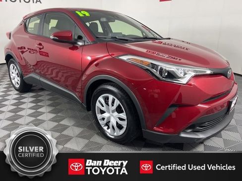 Certified 2019 Toyota C-HR LE image 1
