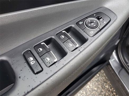 Used 2023 Hyundai Santa Fe SEL image 21