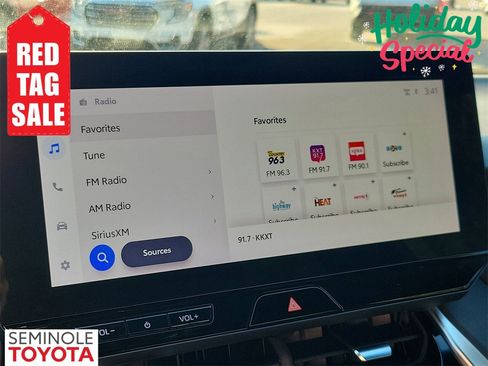 Used 2024 Toyota Venza Nightshade image 24