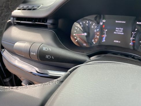 Used 2025 Jeep Compass Latitude w/ Altitude Special Edition image 30