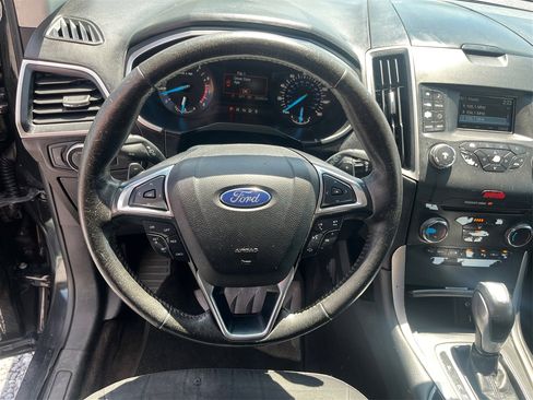 Used 2015 Ford Edge SEL image 17
