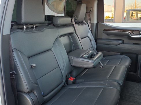 Used 2024 GMC Sierra 1500 Elevation w/ Elevation Premium Package image 33