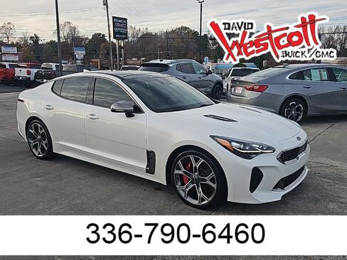 Used 2019 Kia Stinger GT1 image 1