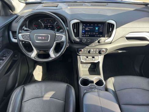 Used 2022 GMC Terrain SLT w/ Tech Package image 9
