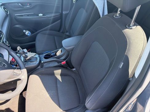 Used 2023 Hyundai Kona SEL w/ Cargo Package FWD image 7