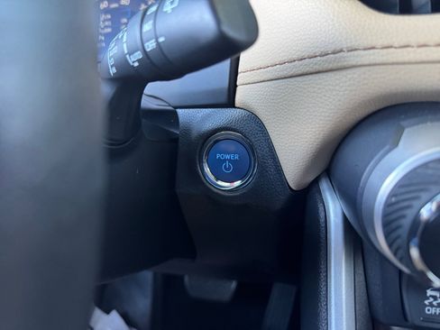 Certified 2021 Toyota RAV4 Limited image 30