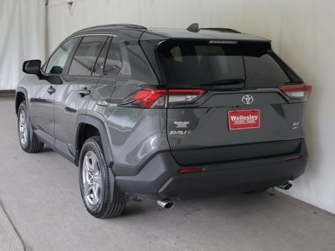 Used 2025 Toyota RAV4 XLE w/ Convenience Package AWD/4WD image 26