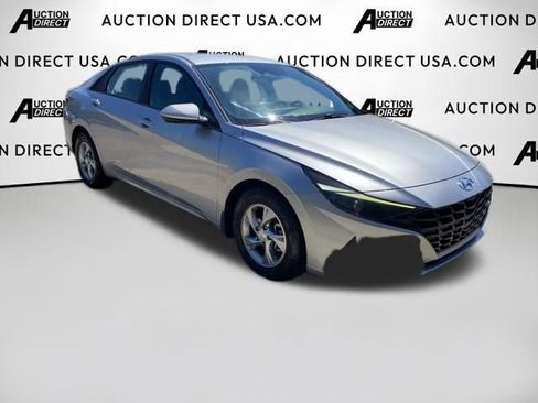 Used 2022 Hyundai Elantra SE w/ Cargo Package FWD image 21