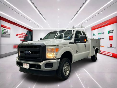 Used 2015 Ford F250 XL w/ Power Equipment Group image 3
