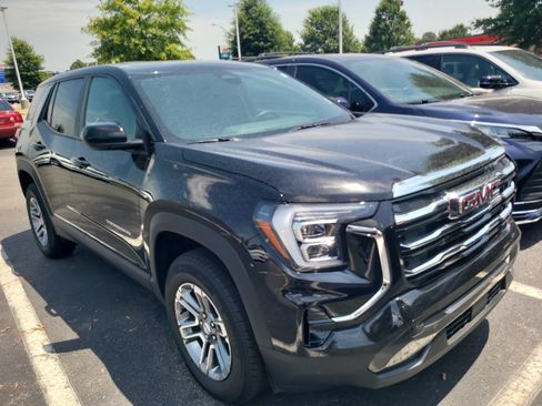 Used 2026 GMC Terrain Elevation FWD image 3