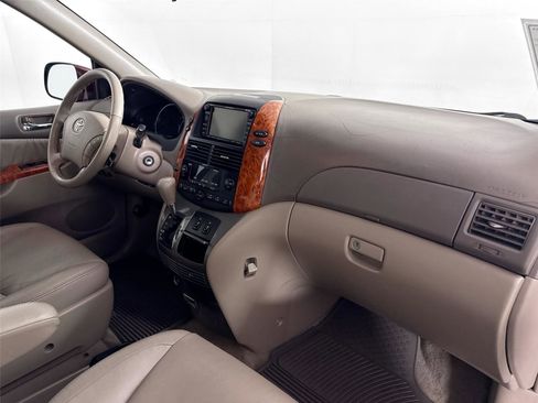 Used 2008 Toyota Sienna XLE image 41