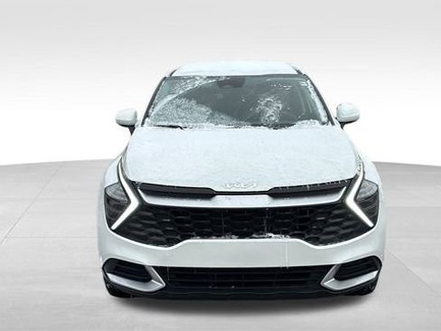 Used 2024 Kia Sportage LX image 7