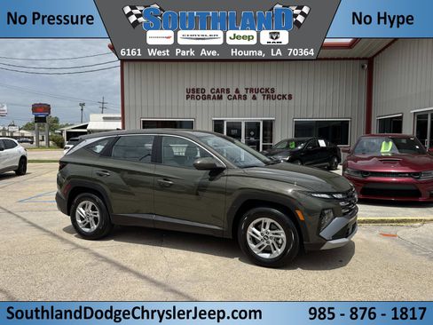 Used 2025 Hyundai Tucson SE FWD image 1