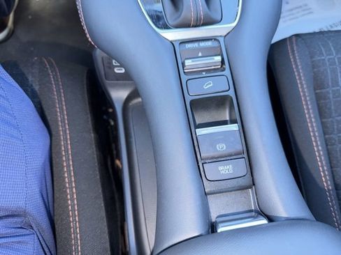 Used 2025 Honda HR-V Sport image 46