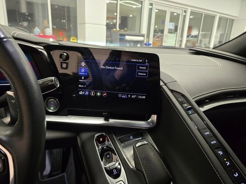 Used 2023 Chevrolet Corvette Stingray Convertible w/ Z51 Performance Package image 30