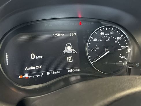 Used 2023 Nissan Kicks SR w/ SR Premium Package FWD image 16