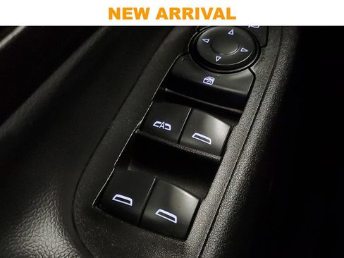 Used 2021 Chevrolet Equinox LT AWD/4WD image 16