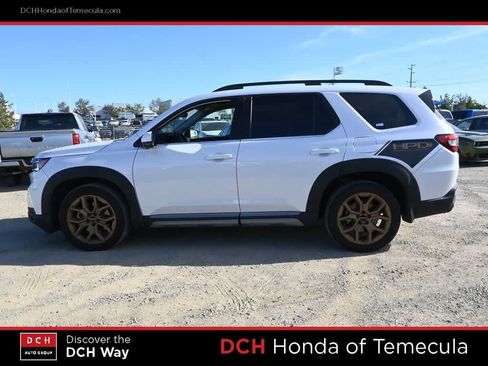 Used 2023 Honda Pilot Elite image 4
