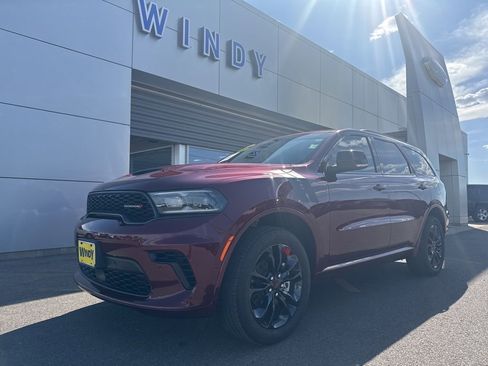 Used 2025 Dodge Durango GT AWD/4WD image 2