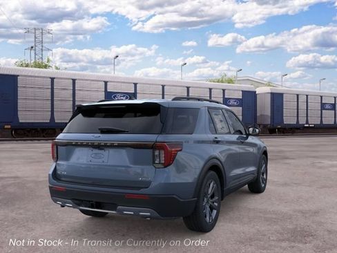 New 2026 Ford Explorer Active w/ Active Comfort Package AWD/4WD image 8