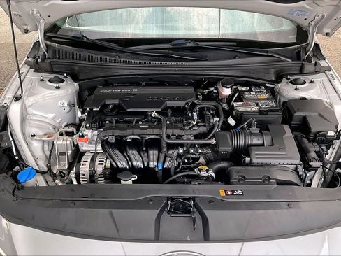 Certified 2023 Hyundai Elantra SEL FWD image 32