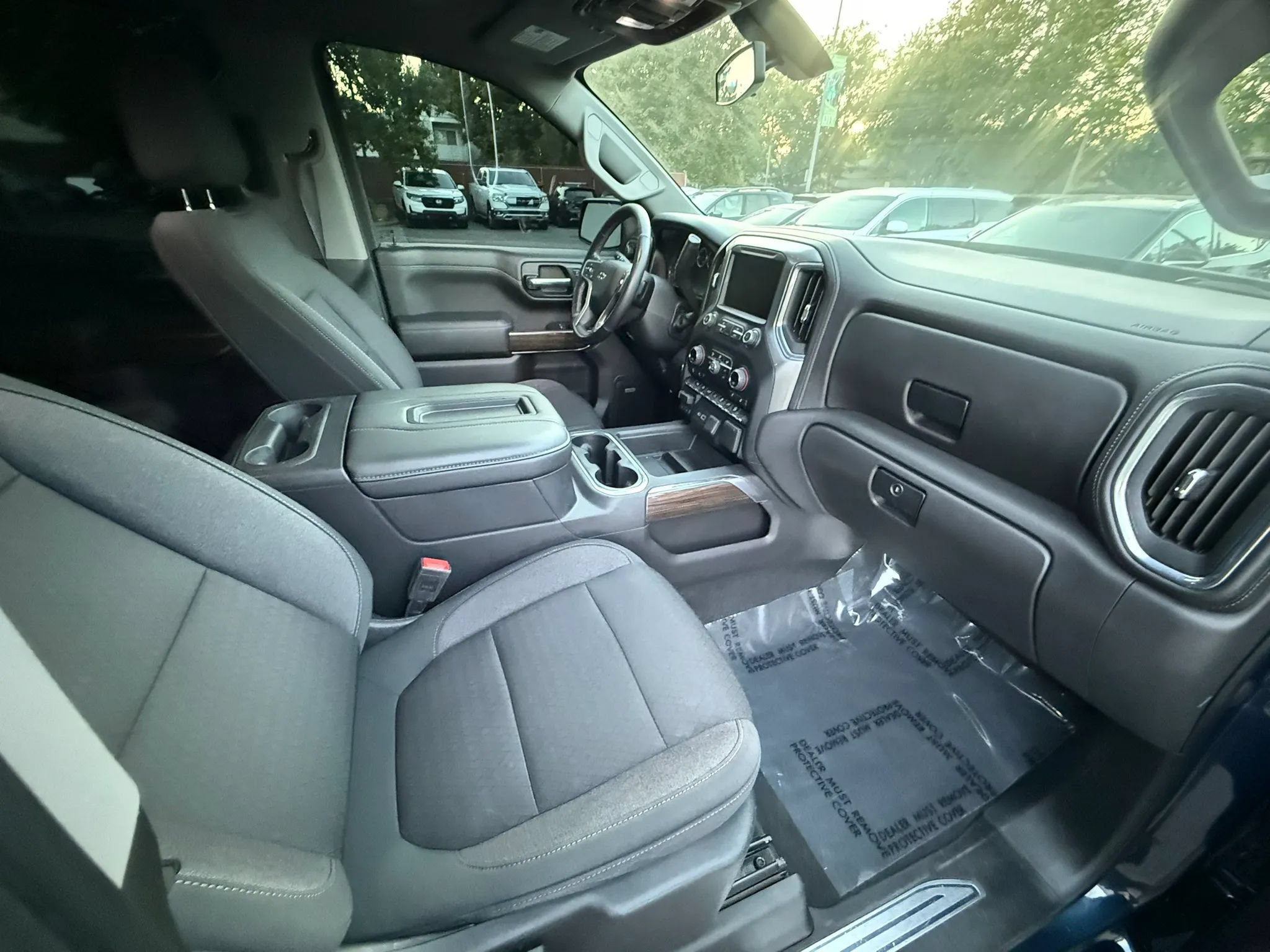 Used 2020 Chevrolet Silverado 1500 LT Trail Boss AWD/4WD image 12