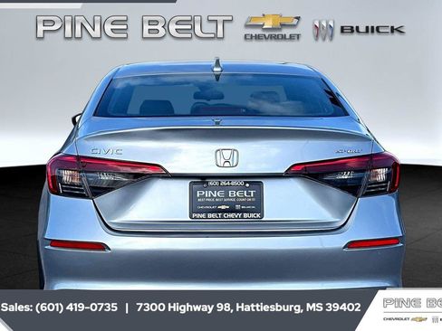 Used 2023 Honda Civic Sport image 4