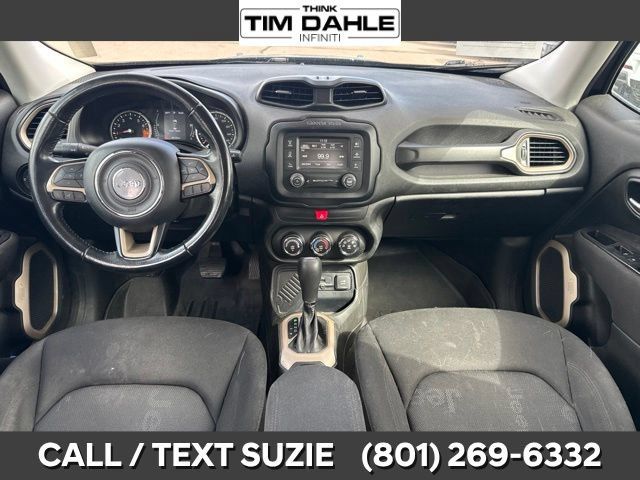 Used 2017 Jeep Renegade Latitude FWD image 2