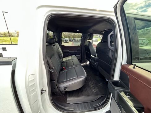 Used 2022 Ford F150 Lariat w/ Equipment Group 502A High image 11