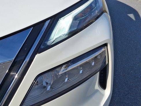 Certified 2023 Nissan Rogue SL w/ SL Premium Package image 9