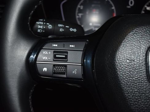 Used 2023 Honda Pilot EX-L image 9
