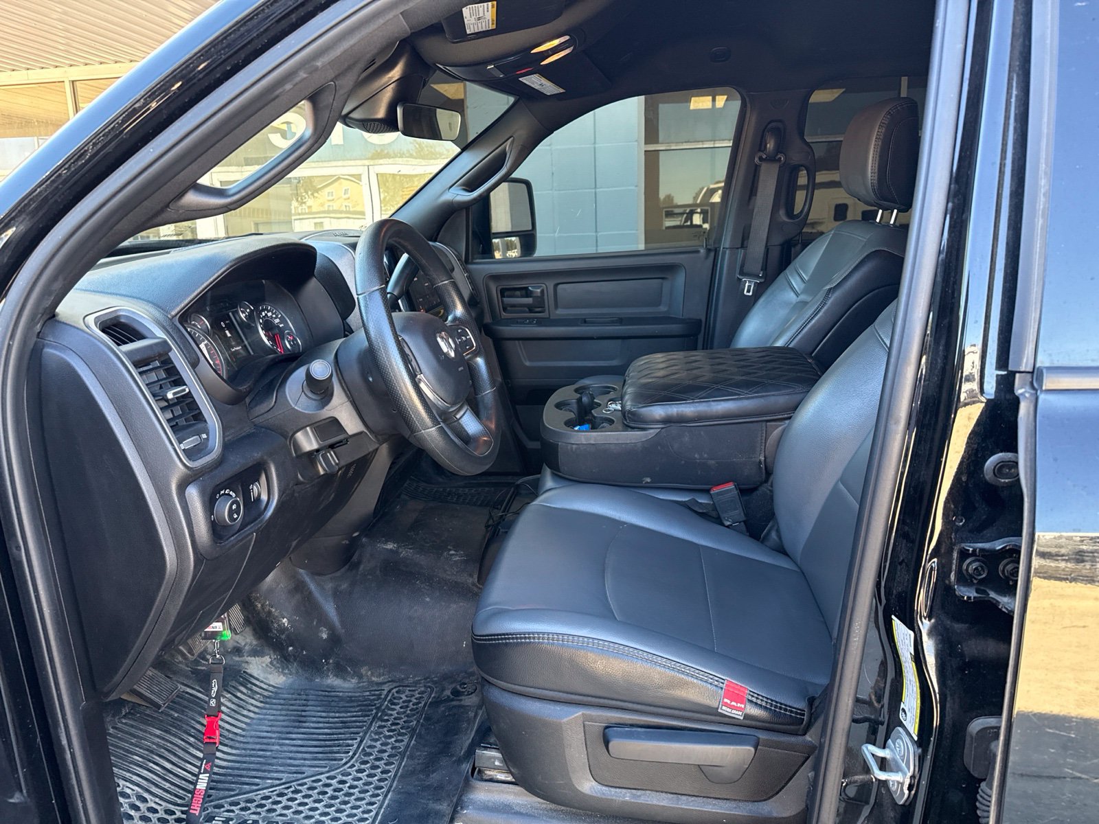 Used 2025 RAM 2500 Tradesman AWD/4WD image 6