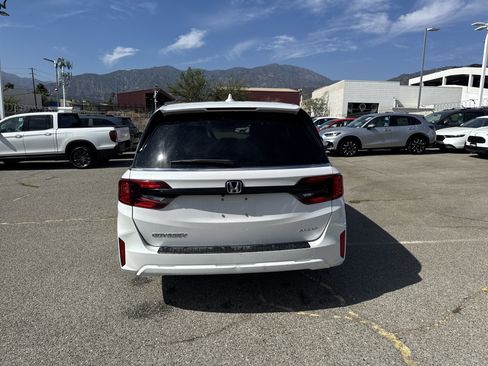 Used 2025 Honda Odyssey Sport-L image 5