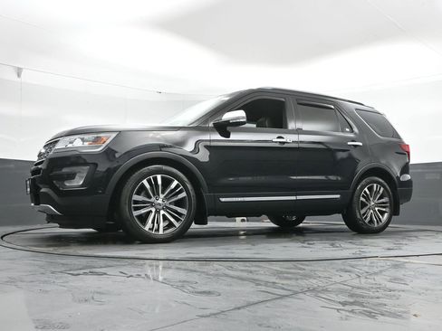 Used 2017 Ford Explorer Platinum image 51