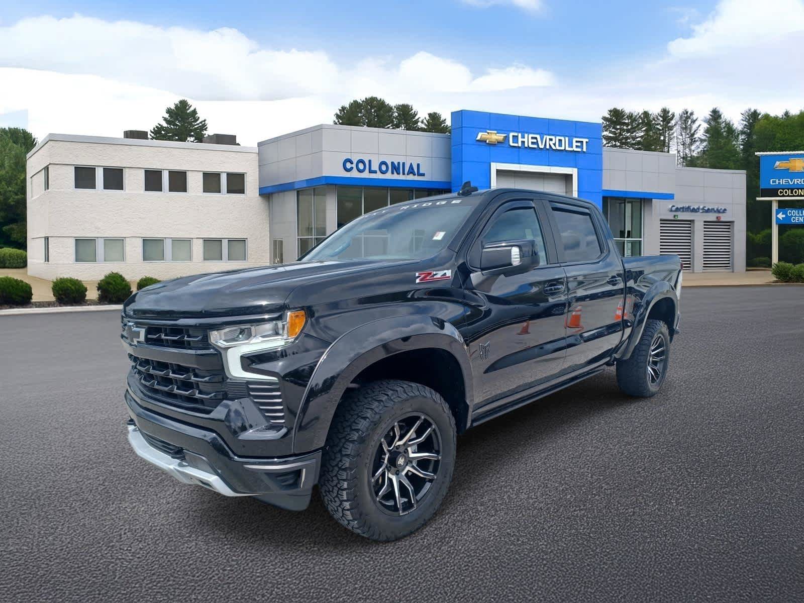 Used 2022 Chevrolet Silverado 1500 RST AWD/4WD image 1