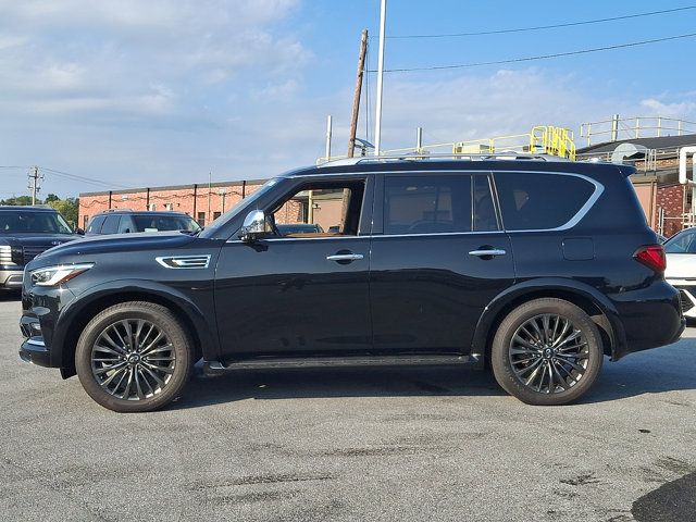 Used 2024 INFINITI QX80 Sensory w/ Cargo Package AWD/4WD image 2