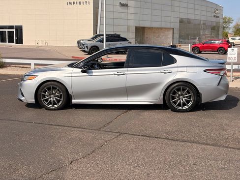 Used 2020 Toyota Camry XSE AWD/4WD image 3