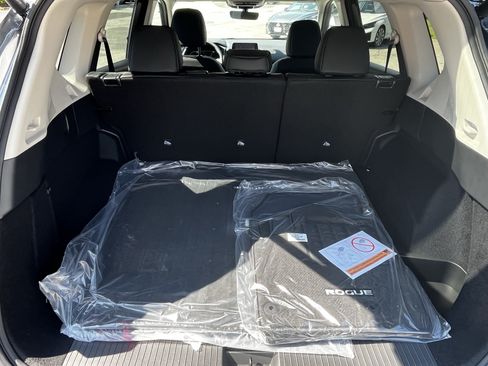 New 2026 Nissan Rogue Dark Armor AWD/4WD image 15