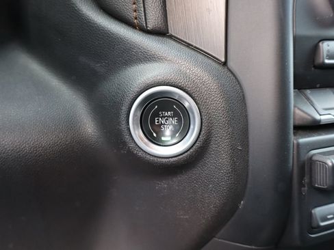 Used 2022 GMC Sierra 2500 AT4 w/ AT4 Premium Plus Package AWD/4WD image 14
