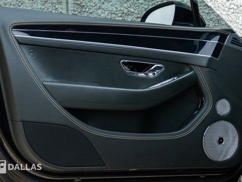 Used 2020 Bentley Continental GT AWD/4WD image 26
