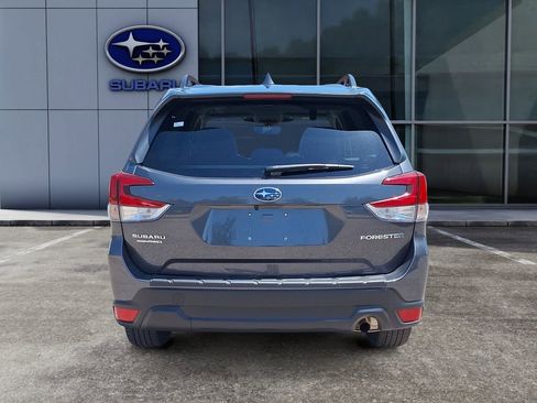 Certified 2022 Subaru Forester Premium AWD/4WD image 5