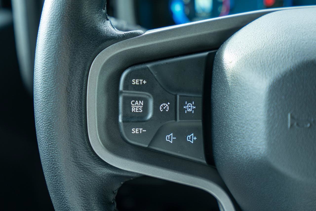 Used 2025 Ford Bronco Badlands AWD/4WD image 16