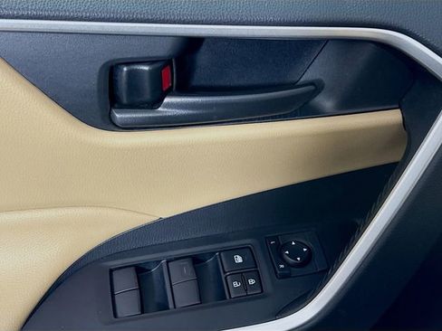 Used 2020 Toyota RAV4 LE w/ All Weather Liner Package image 18