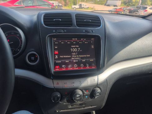 Used 2015 Dodge Journey SXT w/ Sun/Sound Group FWD image 13