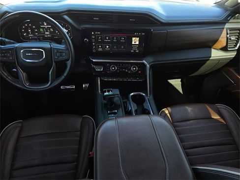 Used 2024 GMC Sierra 1500 Denali Ultimate image 29