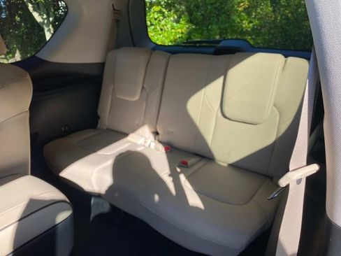 Used 2024 Nissan Armada Platinum w/ Captain's Chairs Package AWD/4WD image 10