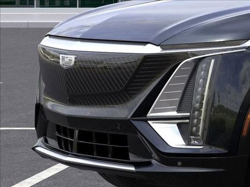 New 2026 Cadillac Lyriq Luxury RWD image 13