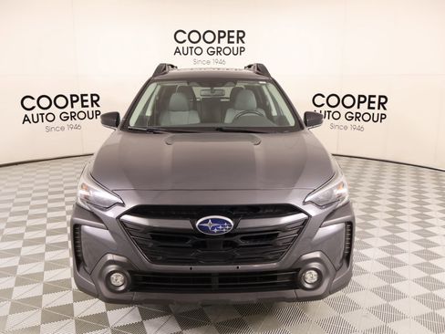 Used 2023 Subaru Outback Premium AWD/4WD image 9