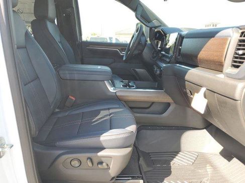 New 2026 Chevrolet Silverado 2500 High Country w/ High Country Premium Package AWD/4WD image 10